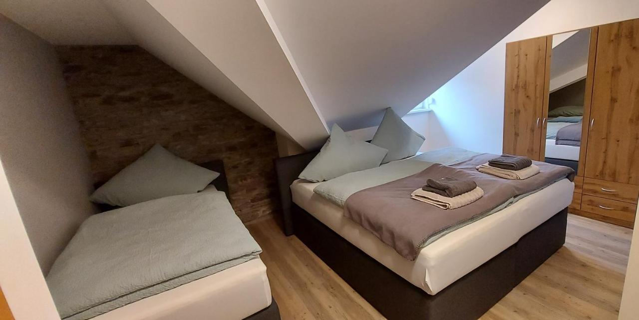 קלוטן Ferienwohnung Am Fluss מראה חיצוני תמונה